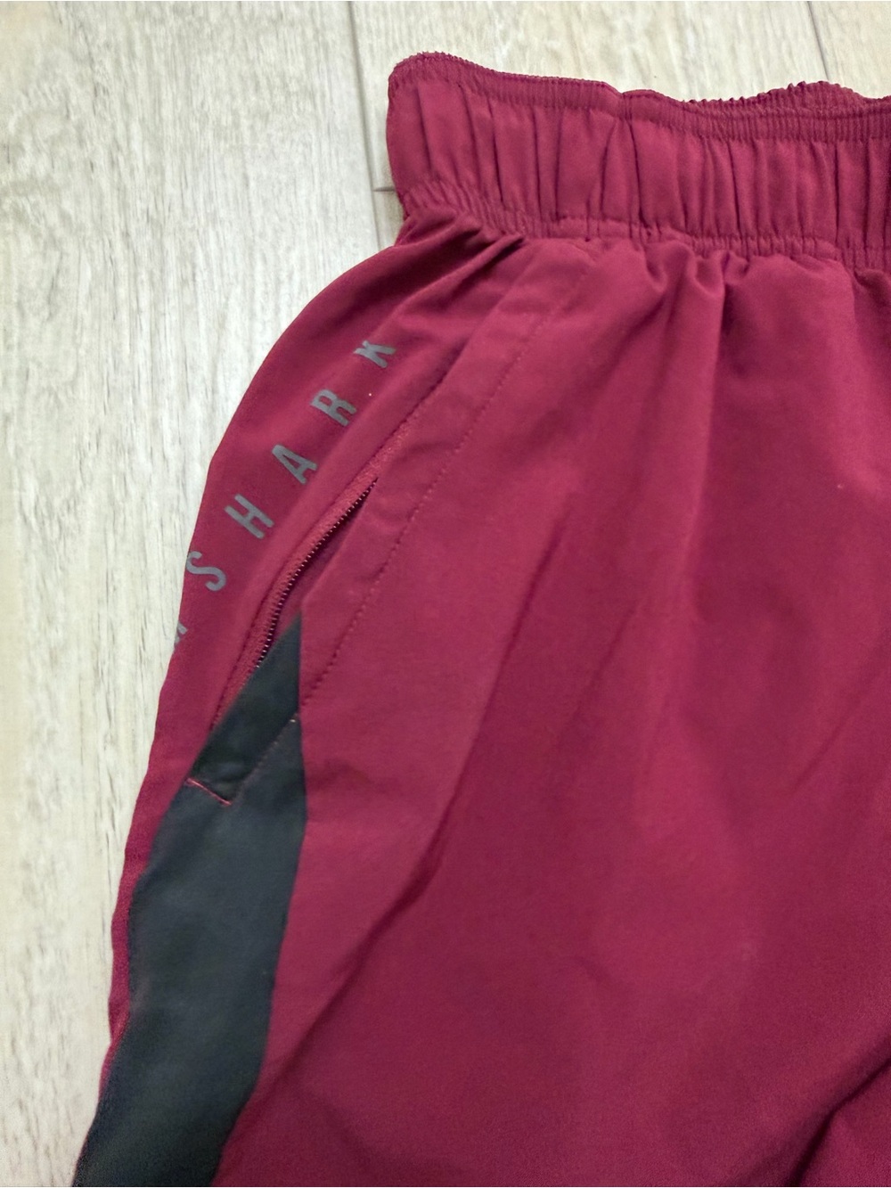 Gymshark Men’s Burgundy Training Shorts with Zip Pockets – Size XS - Picture 3 of 8